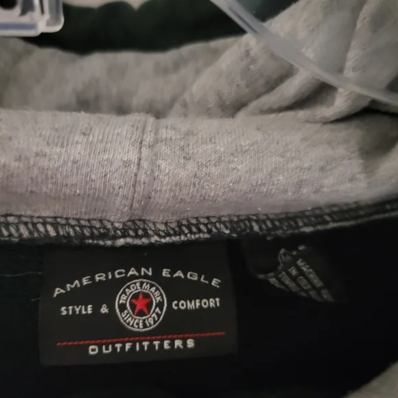 American Eagle Outfitters Dark Green Hoodie - Picture 2 of 2